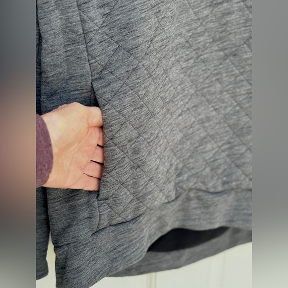 Lululemon pullover - Picture 4 of 7